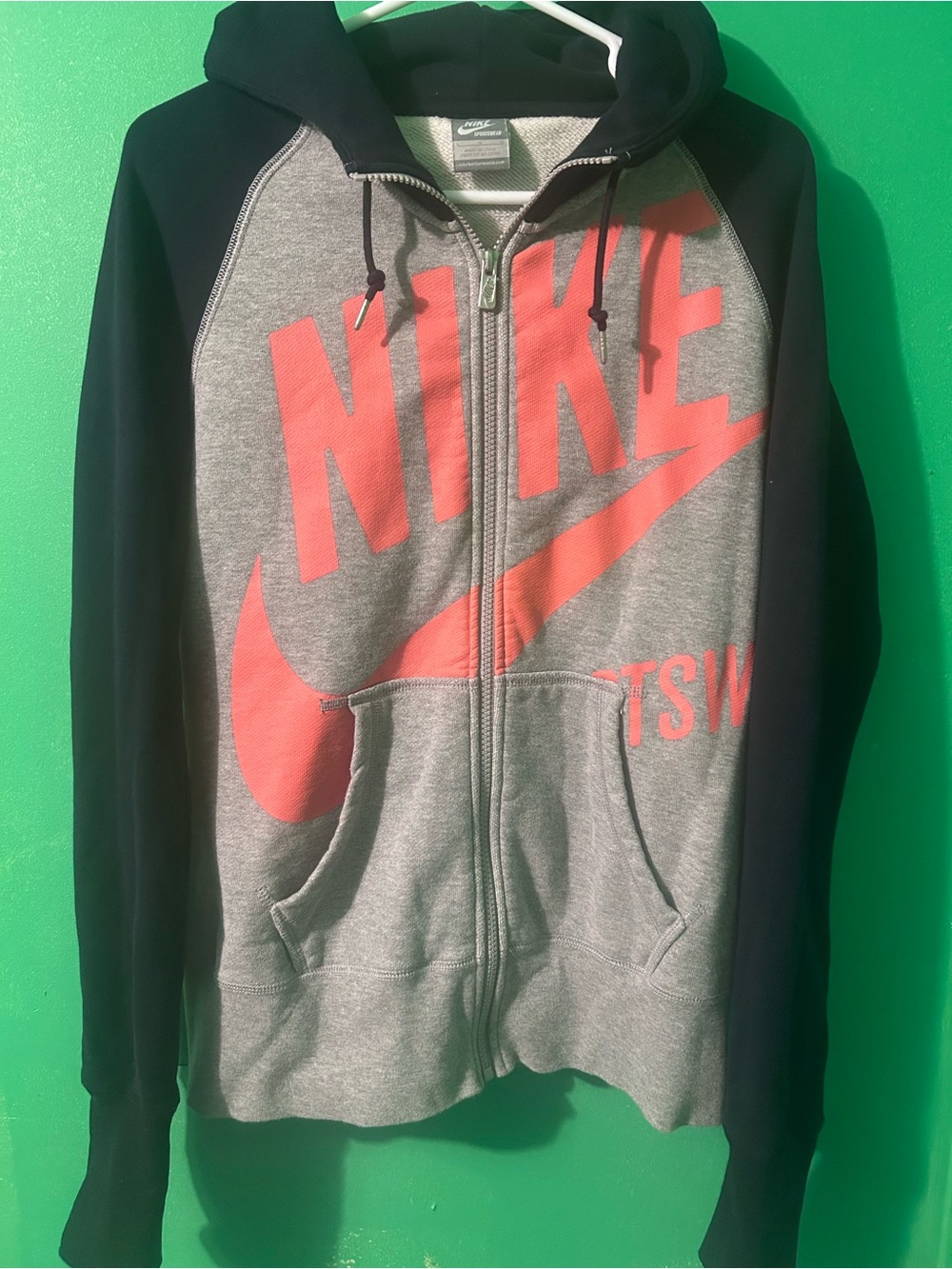 Nike women’s sportswear jacket size large